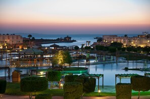 Rooftop terrace - SUNRISE Crystal Bay Resort - Posh Club (Hurghada)