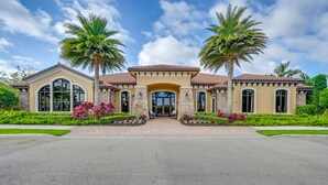 Exterior - Stunning Naples Vacation Home w/ Lanai! (Naples)