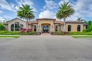 Exterior - Stunning Naples Vacation Home w/ Lanai! (Naples)