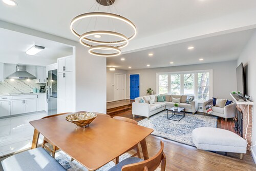 Updated Home w/ Yard ~ 4 Mi to Old Town Alexandria