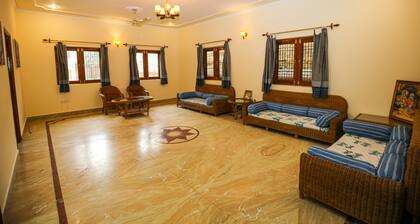 Cozy Home Stay in Vrindavan right behind Iskcon temple with modern facilities.