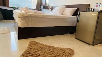 Romantic Room | 1 bedroom, minibar, in-room safe, free WiFi