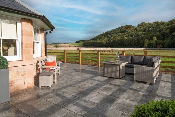 Terrace/patio - The Bothy At Dryburgh - sleeping 2 guests in 1 bedrooms (St. Boswells)