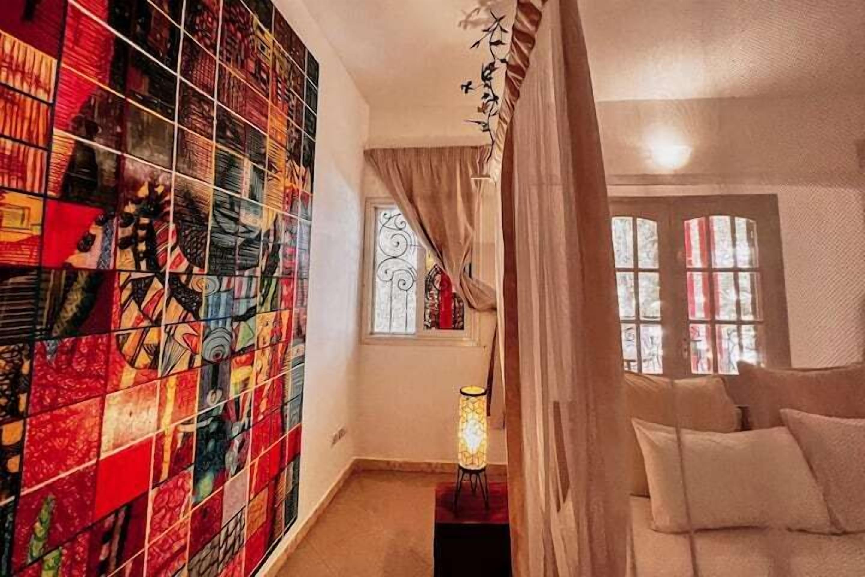 Foto - Loman Art House