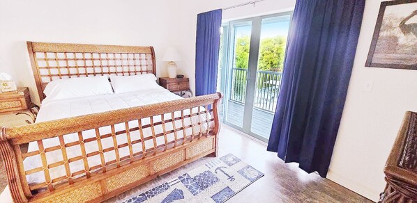 3 slaapkamers, een bureau, een strijkplank/strijkijzer, wifi