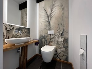 Apartment, 2 Bedrooms, Patio, Garden View | Bathroom - New Exclusive 2 Bedroom Apartment Hamburg (Hamburg)