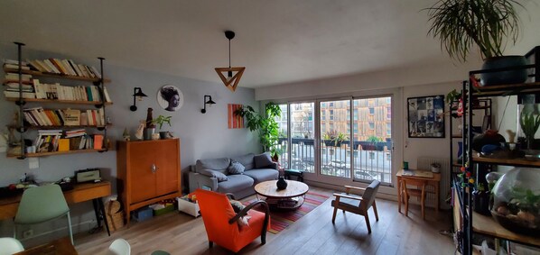 Living area - Appartement Familial Parisien (Paris)