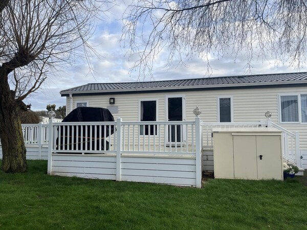 3 Bedroom Stunning Lodge Manor Park Linen Inc - Old Hunstanton