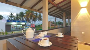 Luxury Room, 1 Queen Bed, Sea View, Beachside | Balcony