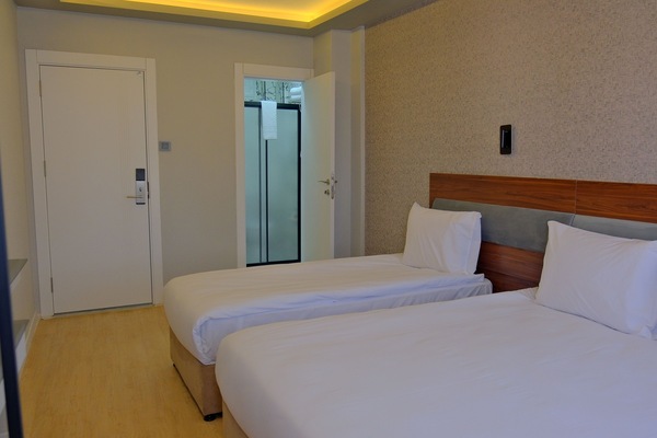 Premium bedding, down comforters, soundproofing