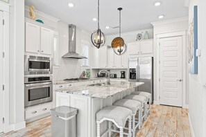 Fridge, microwave, oven, stovetop - Family Tides Golf Cart, Bikes, Heated Pool, Walk to The Big Chill Prominence 30A (Rosemary Beach)