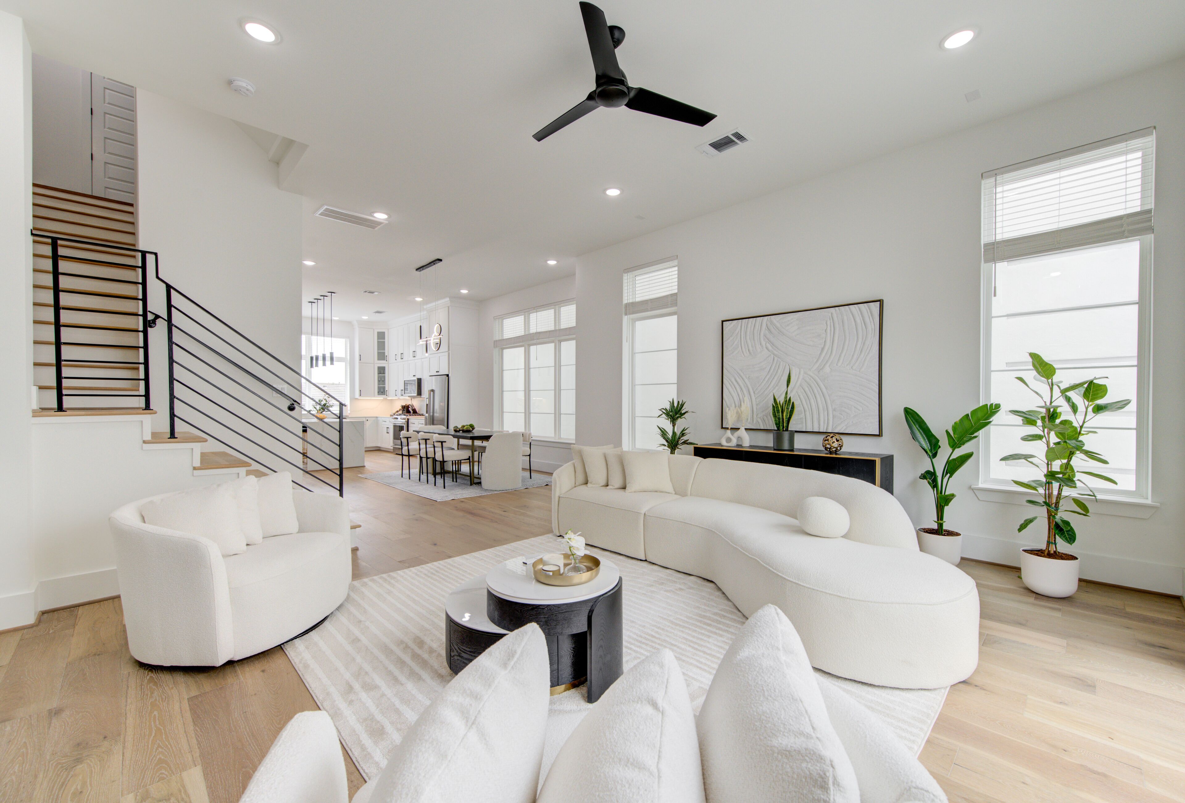 Smart TV, fireplace, video games