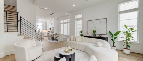 Smart-tv, eldstad och tv-spel