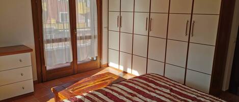 2 Schlafzimmer, Bügeleisen/Bügelbrett, WLAN