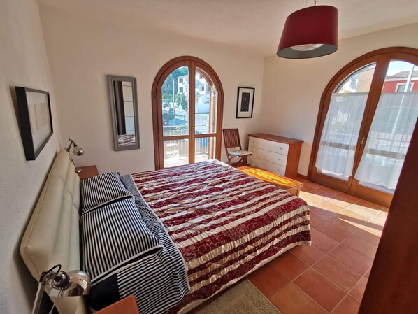 2 Schlafzimmer, Bügeleisen/Bügelbrett, WLAN