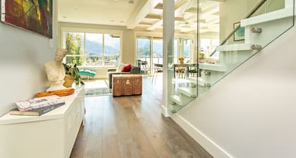 Mountain Serenity Meets Luxury