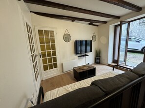 2 Schlafzimmer, Bügeleisen/Bügelbrett, kostenloses WLAN, Bettwäsche