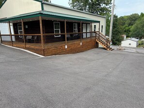 Exterior - Grand Rivers, KY ~ Unit B ~ Cozy & Charming ~ near Kentucky & Barkley Lake (Grand Rivers)