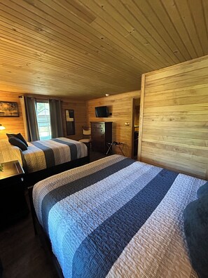 1 bedroom, WiFi, bed sheets - Grand Rivers, KY ~ Unit B ~ Cozy & Charming ~ near Kentucky & Barkley Lake (Grand Rivers)