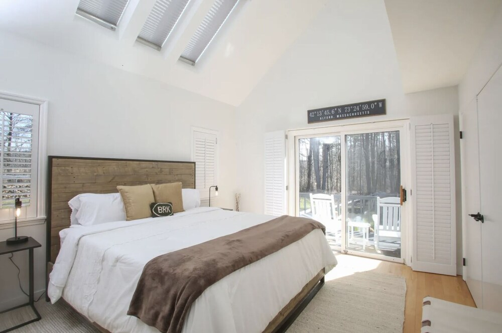 NEW! Luxury GB home w/ heated pool less than 10 min from Butternut