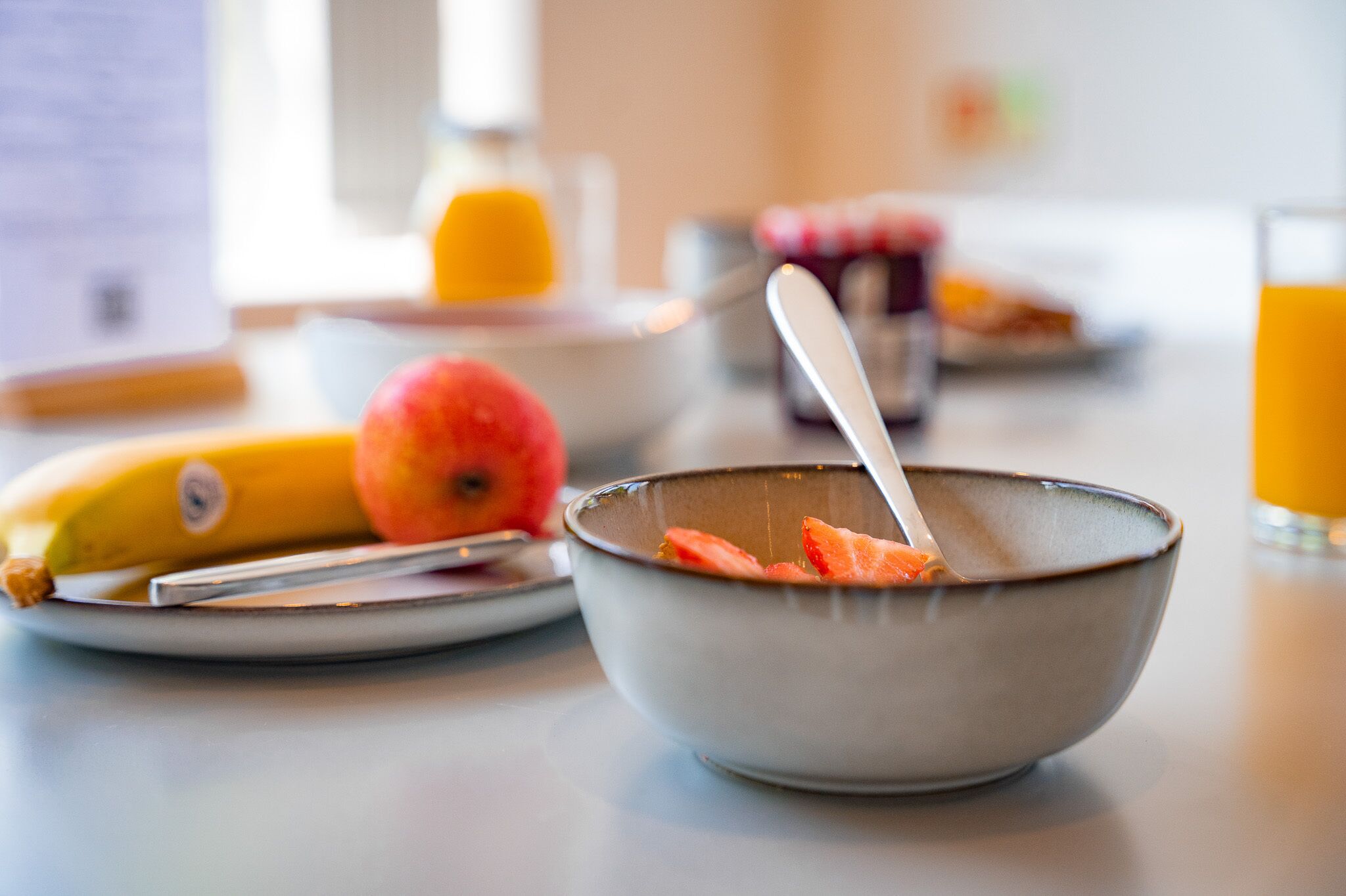 Free daily self-serve breakfast