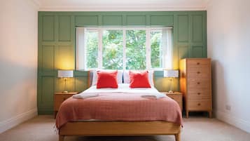 Premium Double Room, 1 King Bed, Mountain View