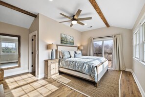 5 bedrooms, iron/ironing board, travel crib, WiFi