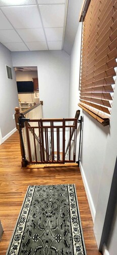 Cozy second floor unit in the heart of Downtown Charlevoix, 1BR / 1BA sleeps 4 
