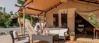 Private glamping with spa, sauna & nature – accommodation for up to 10 guests