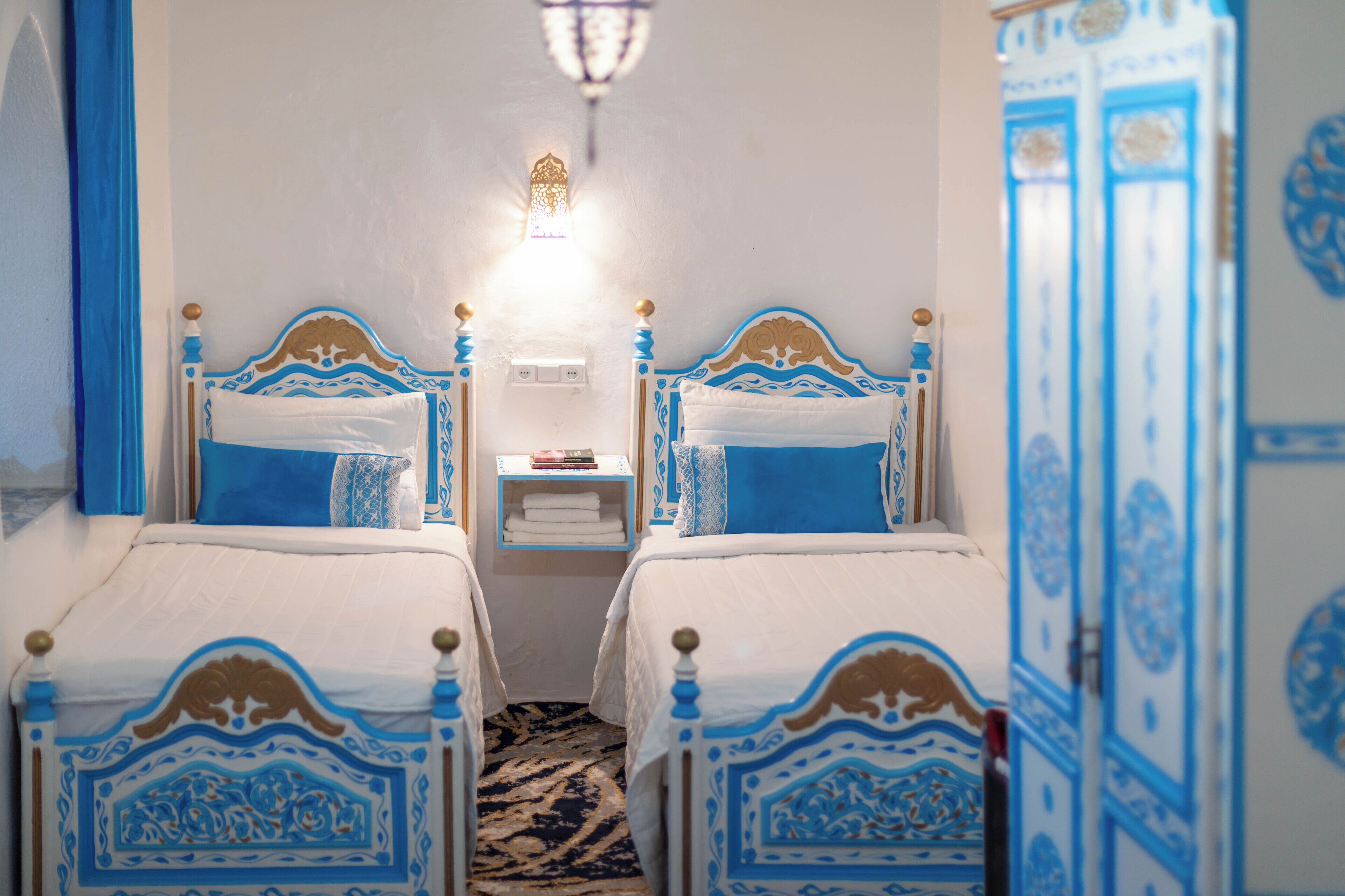 2 室のベッドルーム、WiFi、ベッドシーツ