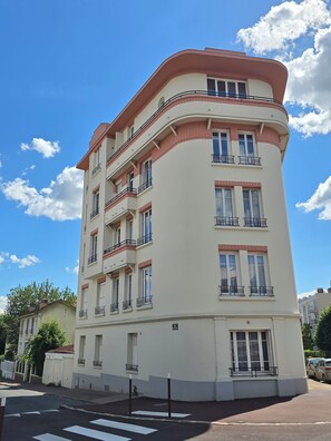 Exterior - 3 Rooms 45m², quiet, 50m RER B & amenities, 15 min PARIS EXPO 2024 (CACHAN)