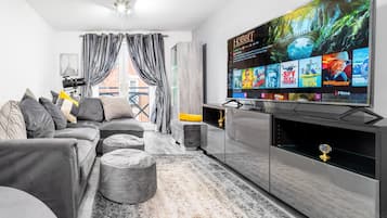 Apartment | Living area