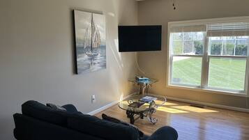 TV
