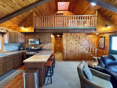 Tranquil Cabin - 5 miles to Cooperstown