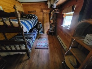 2 bedrooms, in-room safe, desk, free WiFi