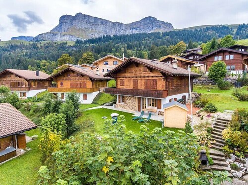 Familienfreundliche Ferienwohnung, Modern und Gemütlich Eingerichtet