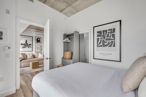 2 chambres, fer et planche à repasser, Wi-Fi, draps fournis