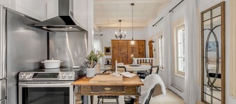 Initial | La petite école | Île d'Orléans