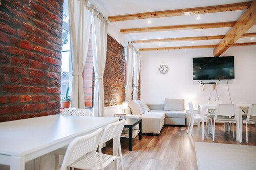 Escape the ordinary and experience the charm of Targu Mures at Kali Host