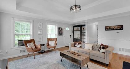 StillHill: HotTub GameRoom Whiskey Lounge Acreage