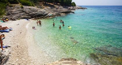 Holiday home in Medulin with Terrace, Air condition, WIFI, Washing machine (5158-3)