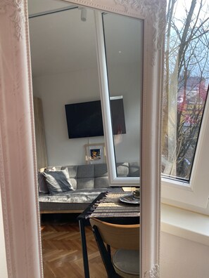 Smart TV - Studio Apartment Central Sarajevo - Main Street - Great location (Sarajevo)