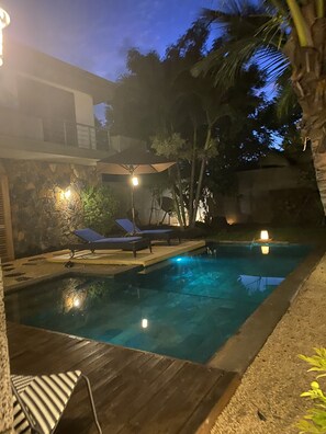 Outdoor pool - Villa de Charme Grand Baie Proche de la Plage de Péreybère et des Commerces (Grand Baie)