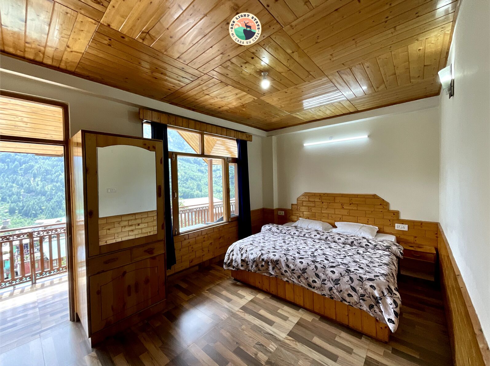 Rom – deluxe | 1 soverom, skrivebord, wi-fi (inkludert) og sengetøy