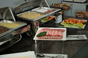 Desayuno estilo bufé