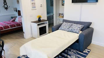 2 sovrum, vÀrdeförvaringsskÄp pÄ rummet, wi-fi och sÀngklÀder