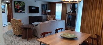 Anywhere in USA/World available