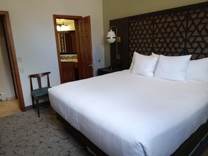 2 makuuhuonetta, silitysrauta/-lauta, Wi-Fi, vuodevaatteet