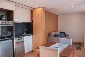 Vila conforto | Cozinha privada | Máquina de café expresso, cafeteira/chaleira, chaleira elétrica