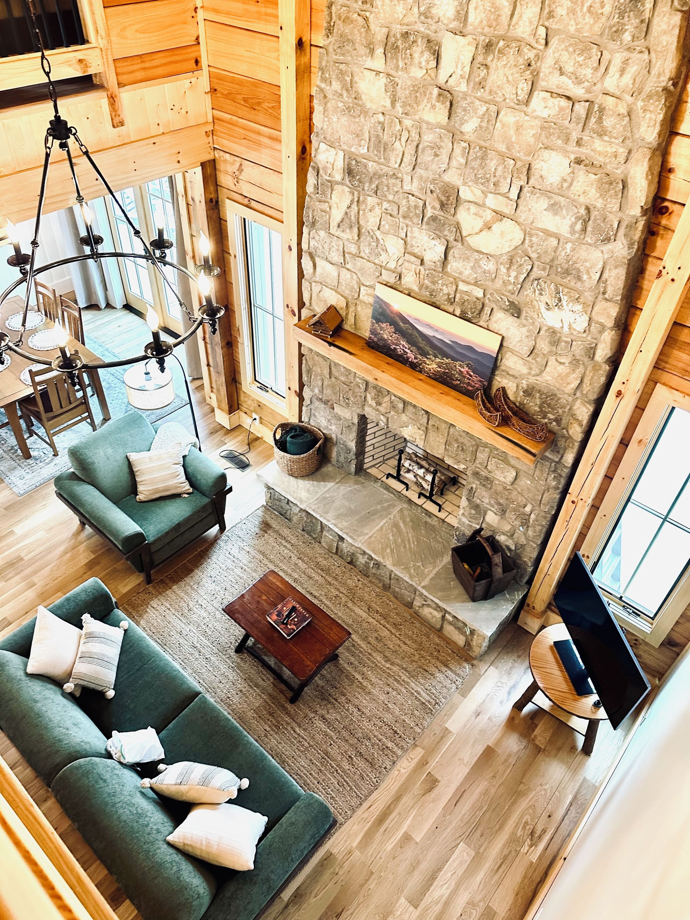 Smart TV, fireplace, books